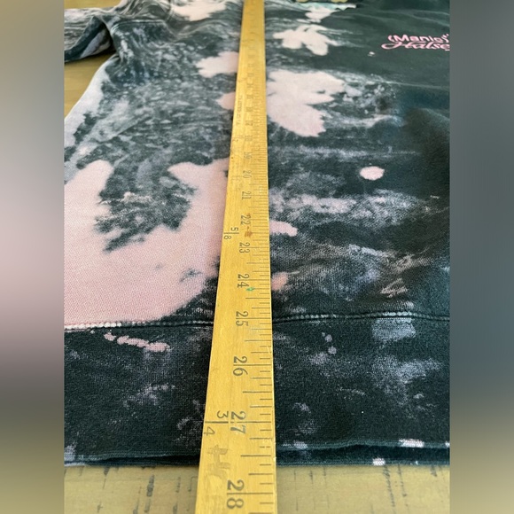 Halsey 2020 Official Limited Edition MANIC Tie Dye Sweatshirt - Picture 10 of 11